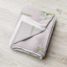 Load image into Gallery viewer, Glorious Throw Blanket. Pink Pastel and Flowers!
